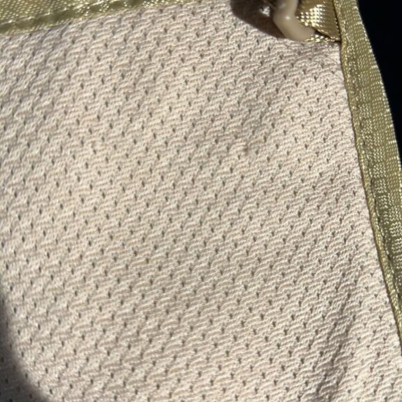 The Friendly Swede Travel Passport Neck Pouch - Picture 11 of 14